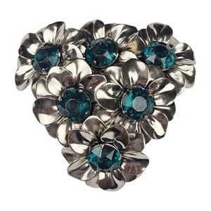 Vintage Domed Flower Brooch Dark Green Rhinestone Silver Tone Dimensional 2.5"